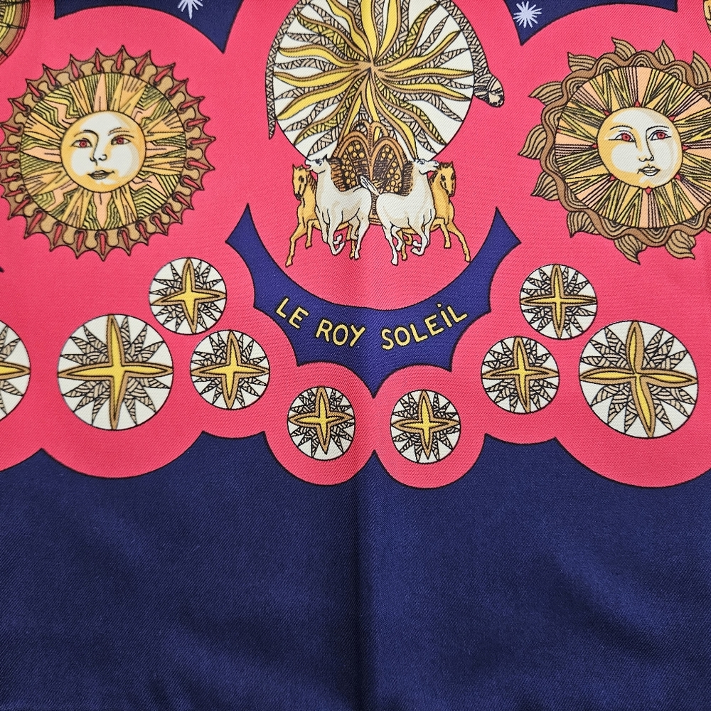 HERMES gorgeous silk scarf blue/red 90X90cm authentic - Picture 3 of 9